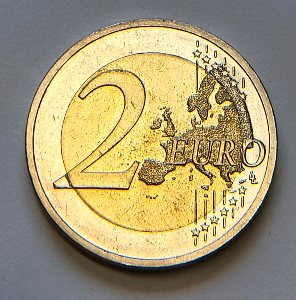 2 Euro Münze,  2014, FEHLPRÄGUNG! (fließender Übergang) in Spalt