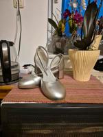 BPC Riemchen-Pumps/ Tanzschuhe *neu* Gr. 40 Bayern - Mainburg Vorschau
