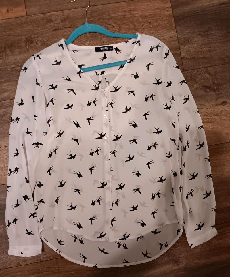 Collesum Damen Bluse/Hemd mit Vogel Muster  Gr. XS in Niederkassel