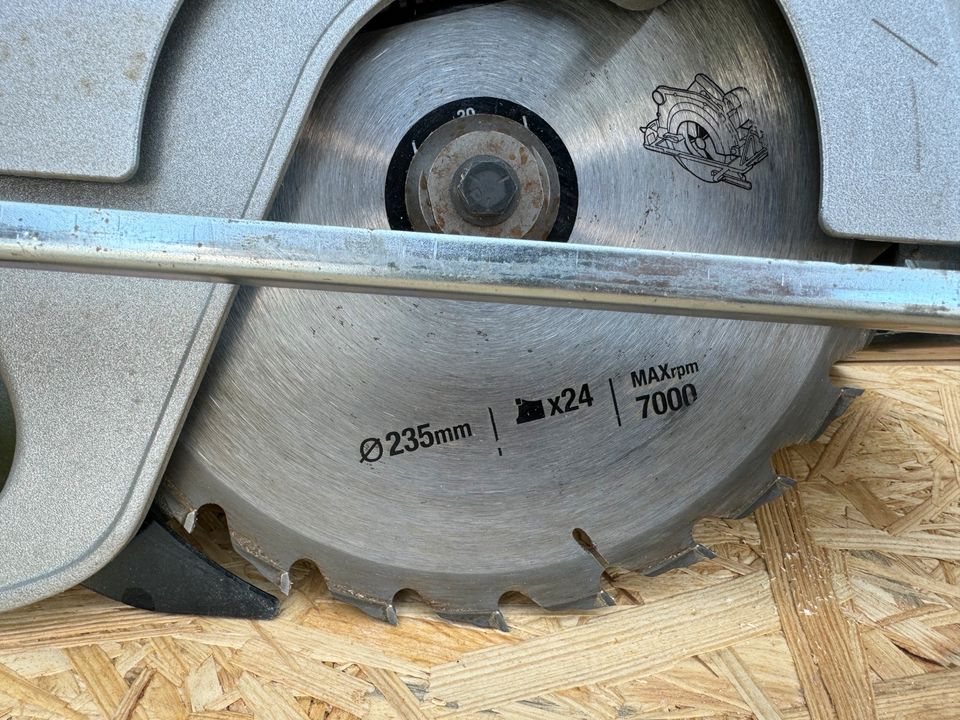 Dewalt D23700 QS Handkreissäge in Hümmerich