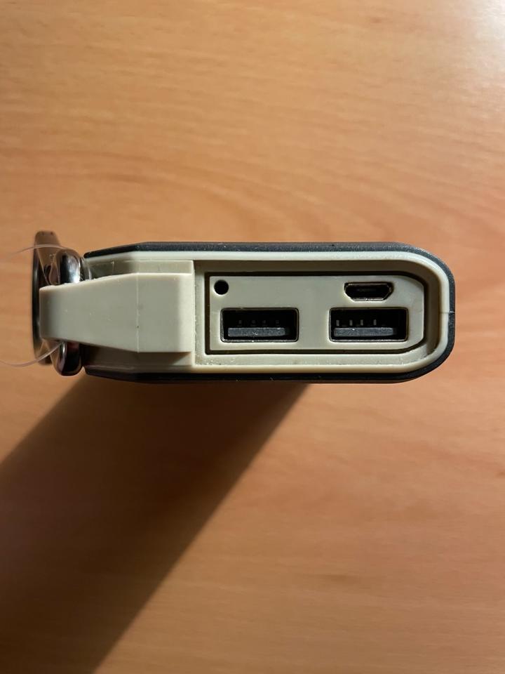 Powerbank MyCharge Adventure H20 (gebraucht, Outdoor, 10.050 mAh) in München