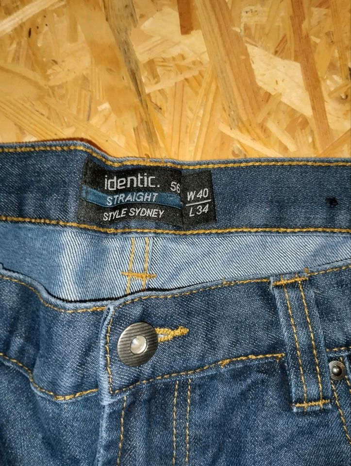 Herren Jeans 3st. in Werlte 