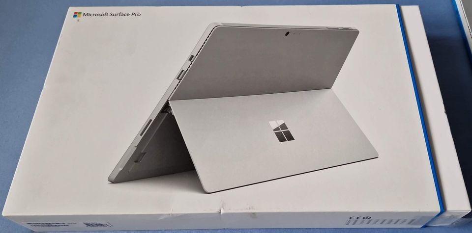 MicroSoft Surface Pro 4 Laptop Tablet in Düsseldorf