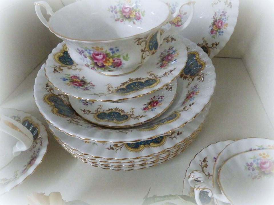 Tafelservice Royal Albert bone china berkeley Suppentassen Teller in Varel