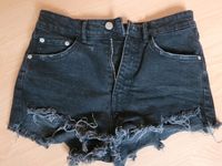 Zara Shorts schwarz Jeansshorts Damen Größe 36 Nordrhein-Westfalen - Mönchengladbach Vorschau