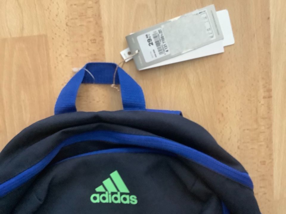 Adidas Junior Rucksack neuwertig& ungenutzt! in Berlin