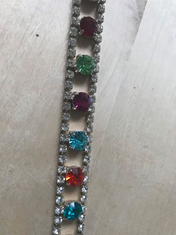 Armband Strass mit bunten Steinen * wie neu in Freiburg im Breisgau