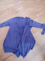 lila Feinstrickjacke, Größe 36/38 Bayern - Hof (Saale) Vorschau