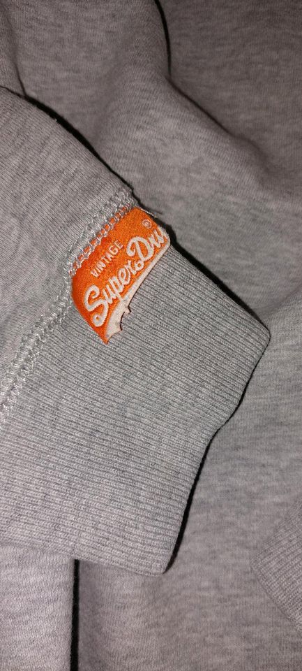 Superdry Sweatshirt in Grau in Owen