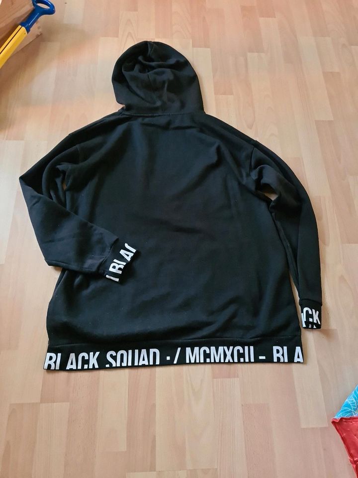 Pulli Black Squad/ Hoodie/ Pullover/ Sweatshirt in Hungen