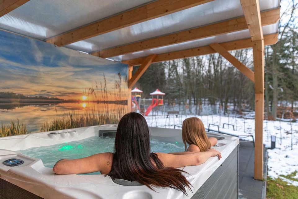 L a s t - M i n u t e  Ferienhaus mit Pool & Sauna am Plauer See. in Waren (Müritz)