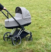 Cybex Priam Soho Grey Komplett Set neuwertig Kinderwagen Kombi Dresden - Tolkewitz Vorschau