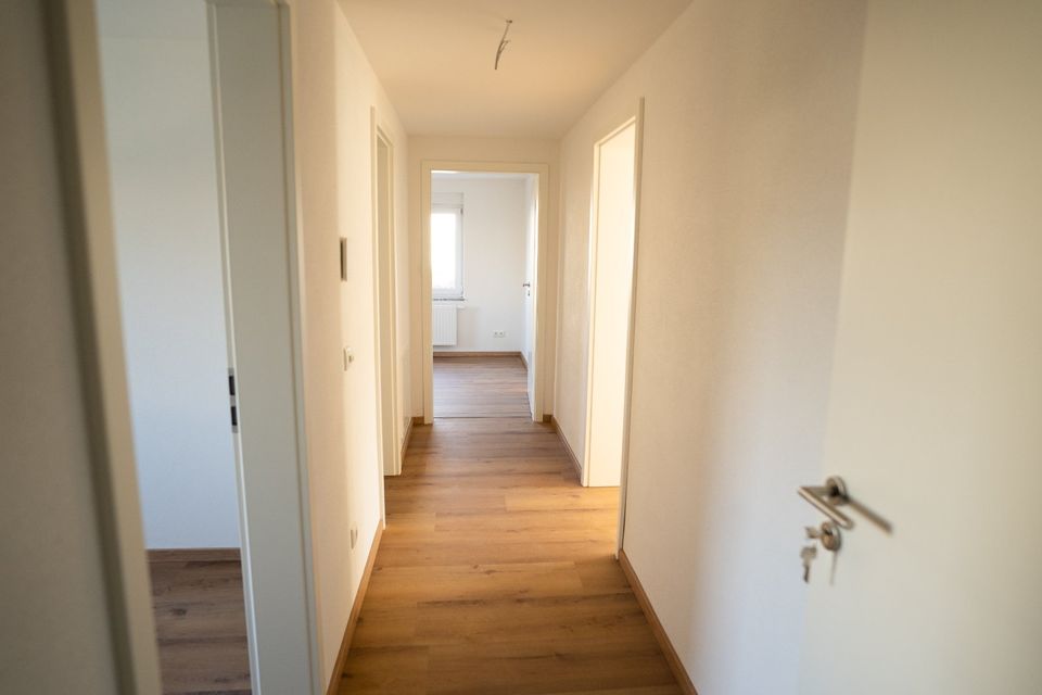 Helle 3 Zimmer ETW mit Garten (saniert, KfW 55) in Schwarzenfeld