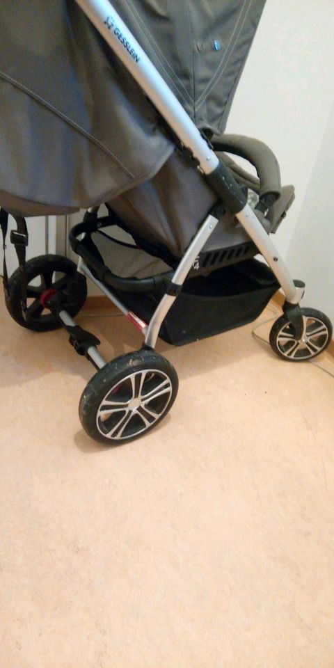 Gesslein F4 Kinderwagen Buggy in Petersberg