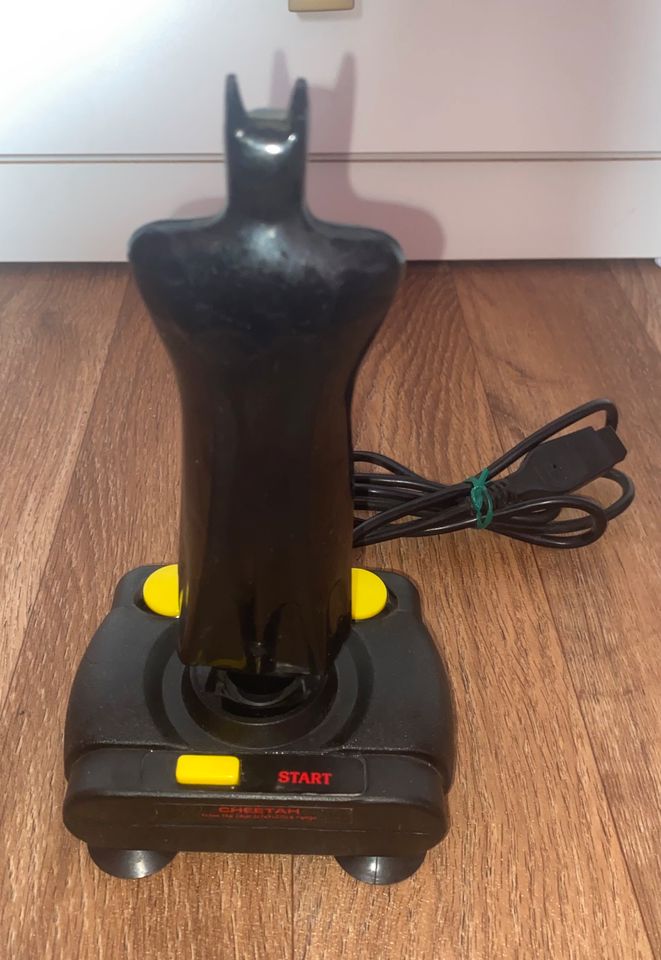 Batman Returns Joystick von 1992 für Sega in Zörbig