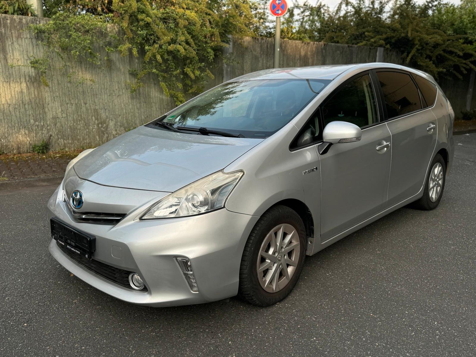 Abbildung des Autos Toyota Prius Plus 7 Sitz…