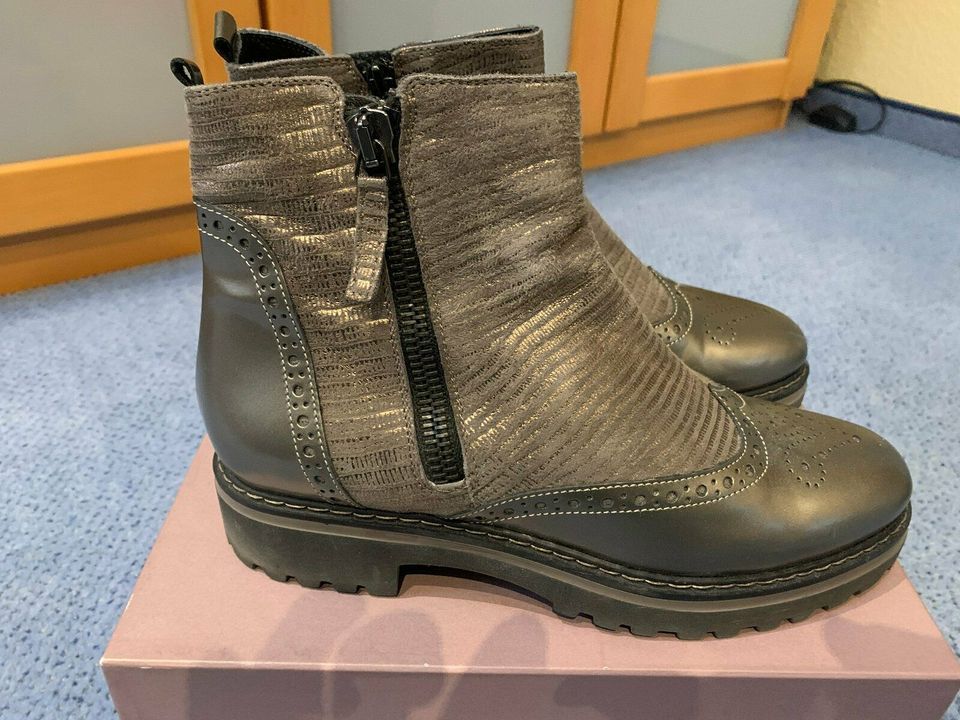 Donna Carolina Stiefeletten, anthrazit/grauGr. 40, NP NP 190 EUR in Rosbach (v d Höhe)