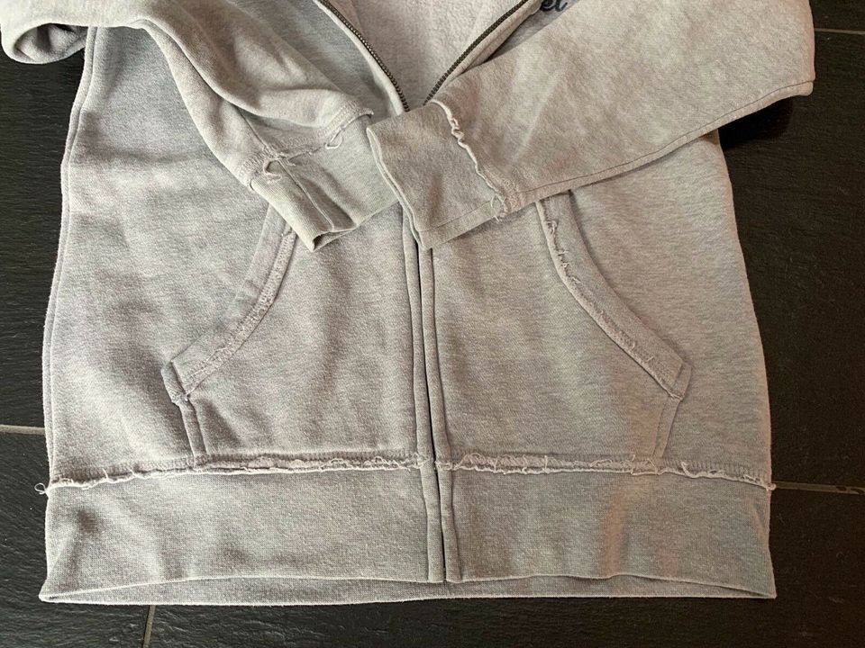 Sweat-Jacke/ZIP-Hoodie für Mädels, Gr. 134/140, NEUWERTIG ‼️ in Schwetzingen