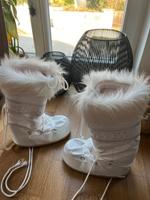 Original Moon Boot Stiefel, weiss, lack, Kunstpelzrand München - Untergiesing-Harlaching Vorschau