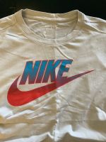 Nike T Shirt Größe M beige gebraucht Nordrhein-Westfalen - Mönchengladbach Vorschau
