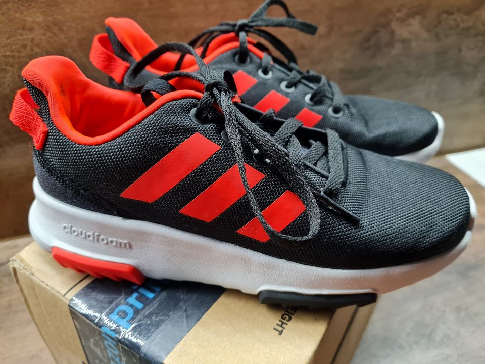 Adidas Turnschuhe Gr.31-32 in Unterwellenborn