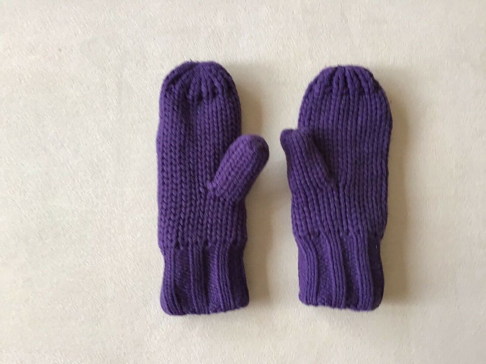 Handschuhe, Winter, Strick, gefüttert, lila, Mädchen in Belm