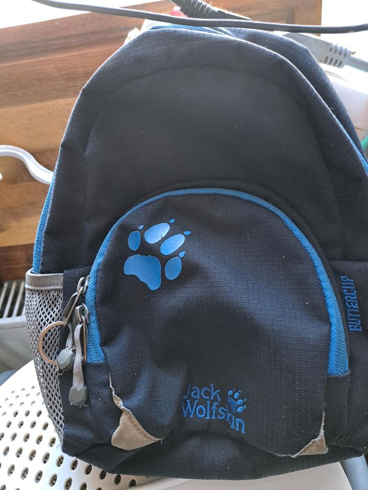 Kleiner Rucksack von Wolfskin in Köln