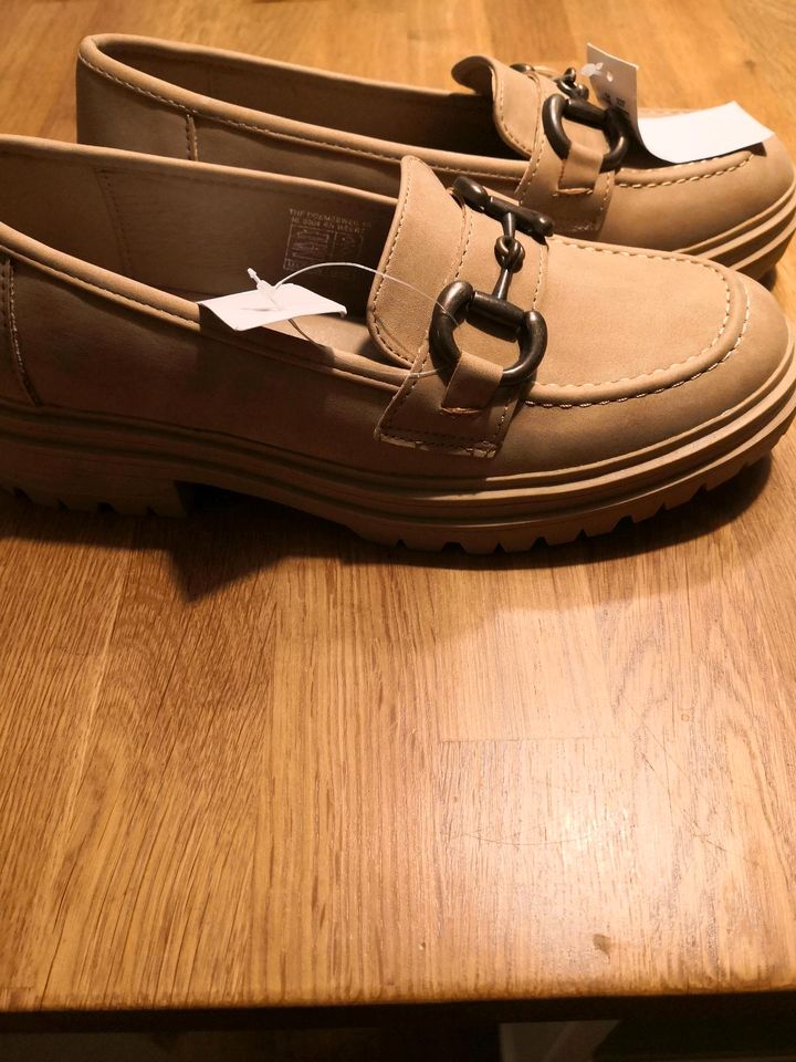 Schuhe Größe 39 - neu in Lünen