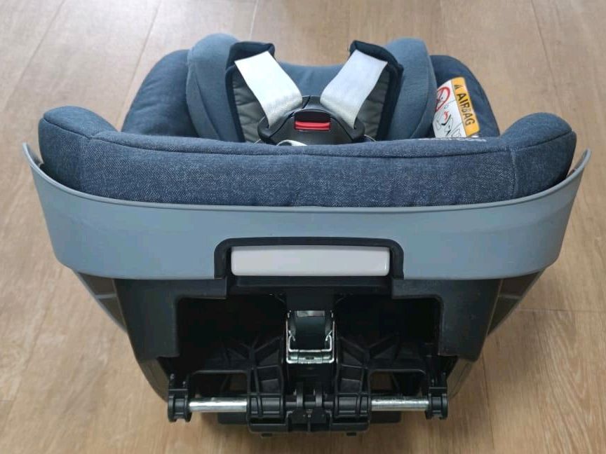 Maxi-Cosi Kindersitz 9m-4y 9-18kg 2-way-pearl + 2-way-fix ISOFIX in Fürstenwalde (Spree)