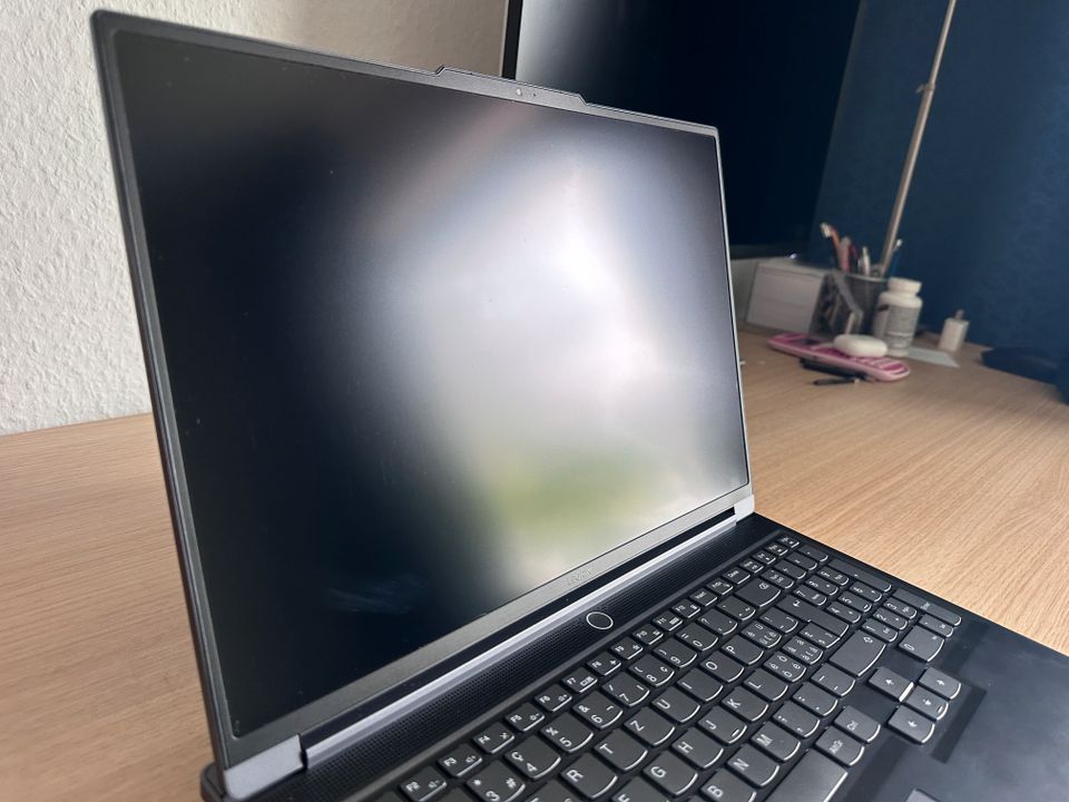 Lenovo Legion Slim 7 Gaming Laptop AMD 32 GB RAM 1,5 TB RTX 4060 in Berlin