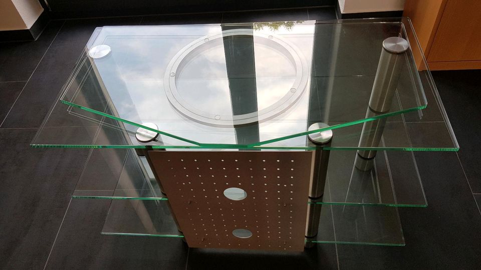 TV-Tisch aus Glas mit Drehteller in Eberstadt