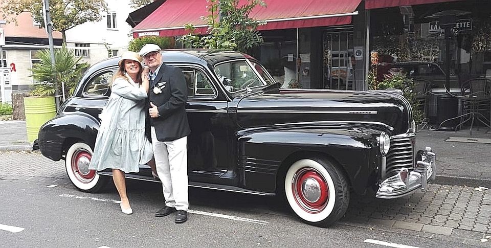 Hochzeitsauto, Oldtimer, NRW, Pontiac Torpedo 1941 mieten in Oberhausen