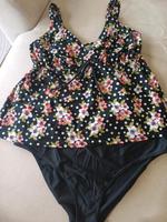 Lascana Tankini Gr. 48C schwarz mit Blumen Nordrhein-Westfalen - Gütersloh Vorschau