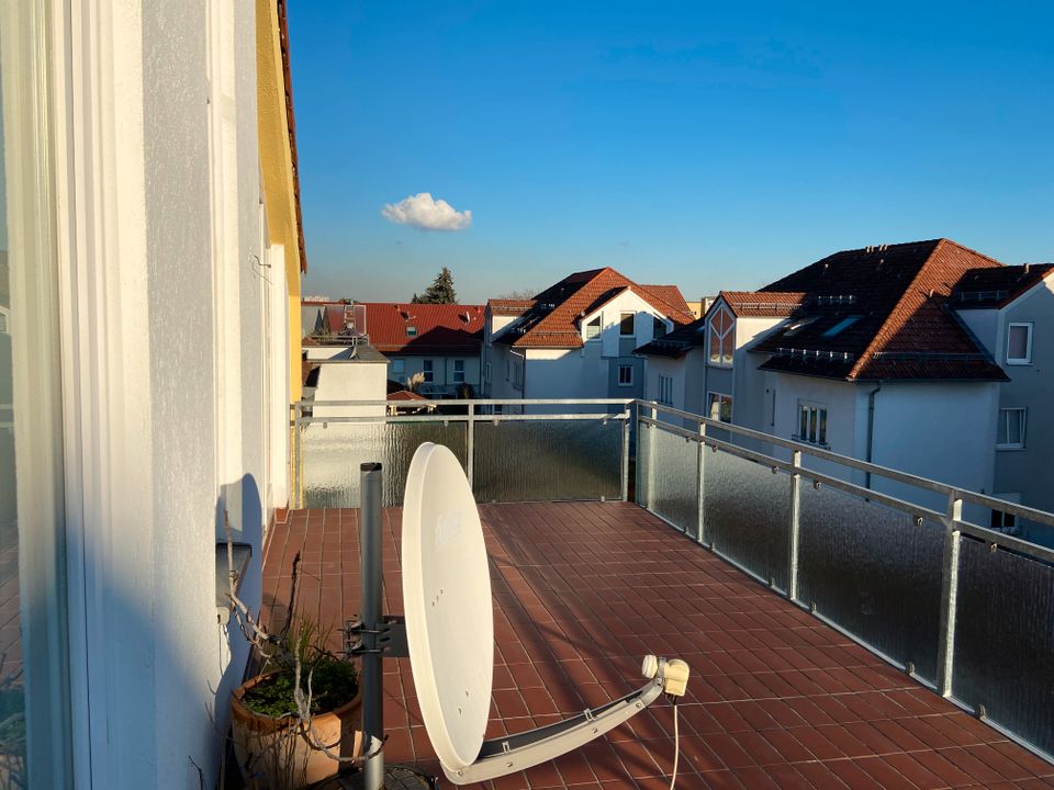 Seltene und gepflegte Wohnung mit drei Zimmern und Balkon in Raunheim