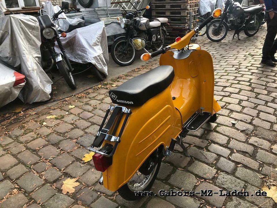 Gabors MZ Laden / Simson KR51/1 Bj. 1975 gelb, restauriert in Britz bei Eberswalde