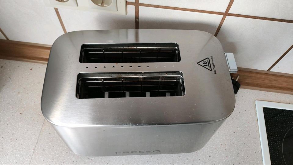 Toaster / Brotröster in Neuler