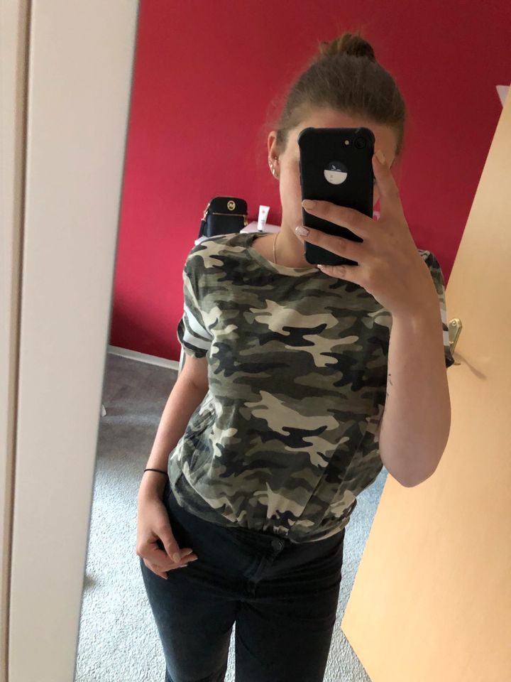 Camouflage T-Shirt in Finsterwalde