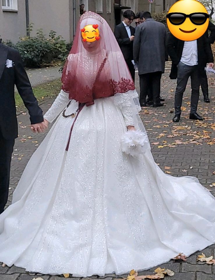Brautkleid Gr 38 - 40 das Kleid hat hinten eine Verschnürung in Berlin