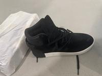 Adidas Tubular Invader Gr. 42 ungetragen mit Etikett Essen - Altenessen Vorschau