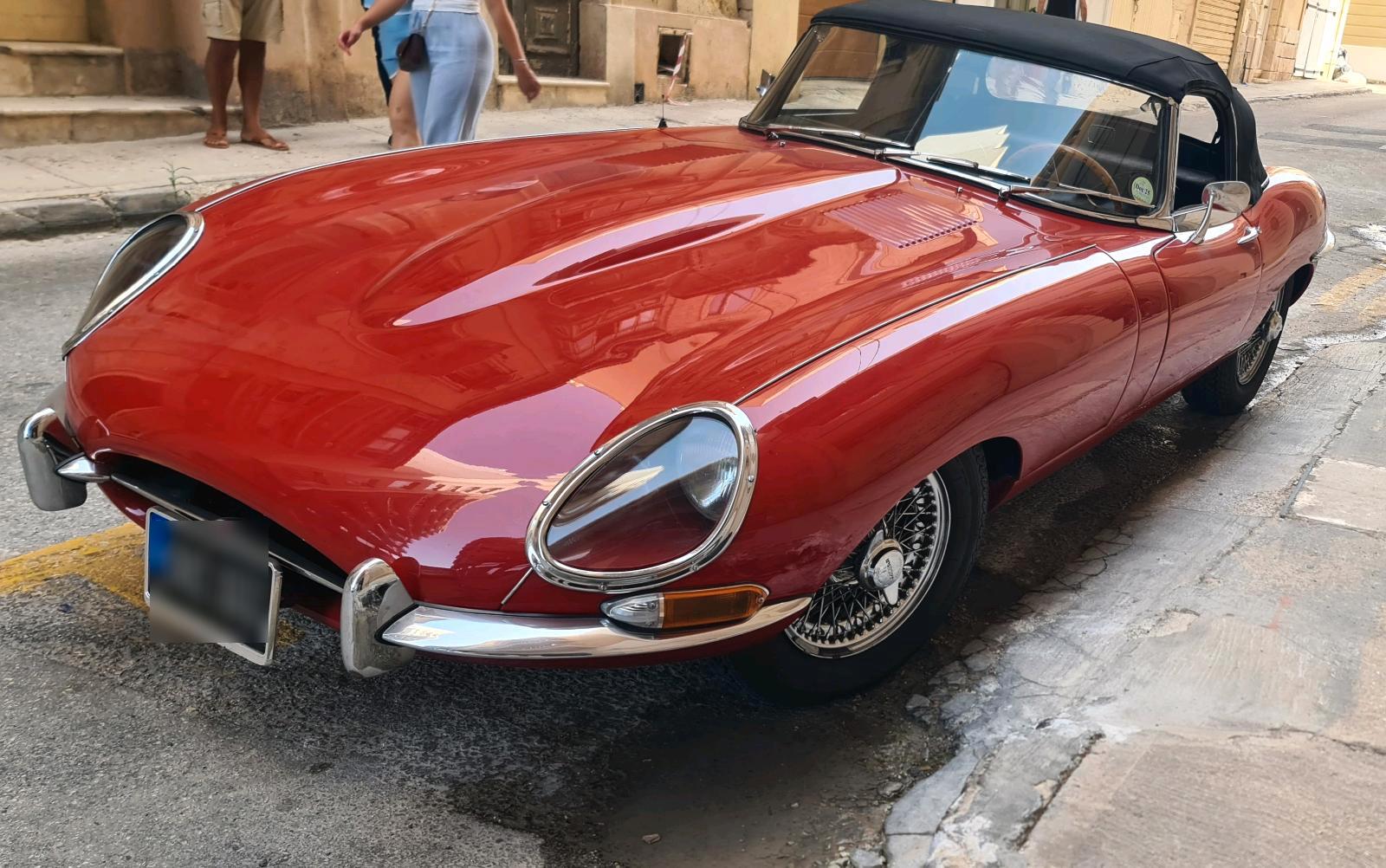 Abbildung des Autos Jaguar E-Typ Cabrio 1961…