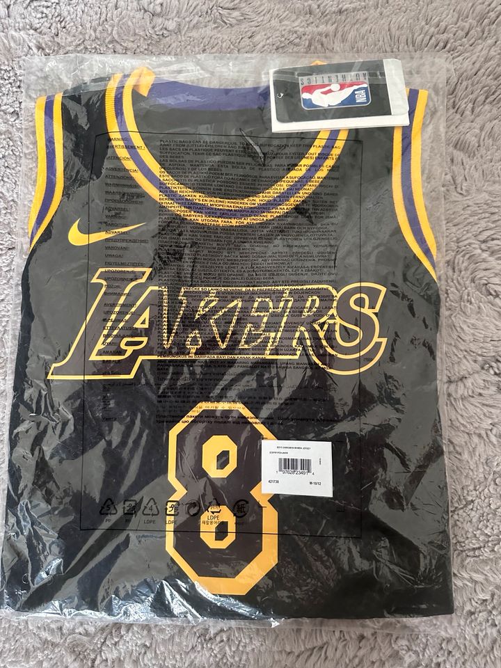 Nike Kobe Mamba Mentality Lakers Basketball Trikot KIDS M in Potsdam