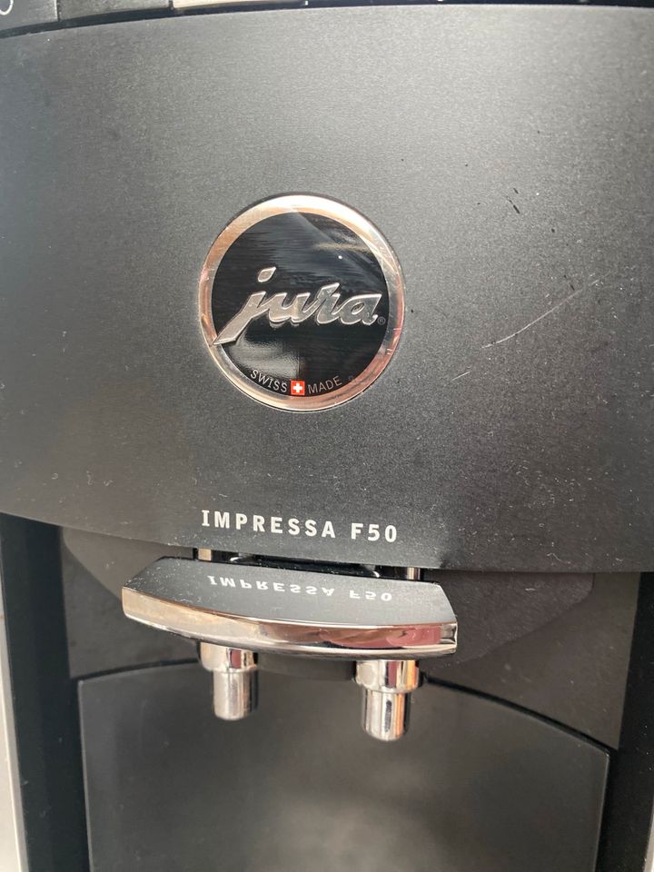 Jura Kaffeautomat F50 in Buseck