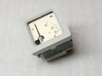 Original DDR Einbauinstrument Voltmeter 0-250V Spannungsmesser Sachsen - Kirschau Vorschau