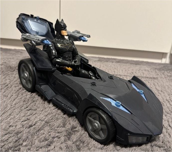 MATTEL Batman Actionfigur 30cm + Batmobil in Nürnberg (Mittelfr)