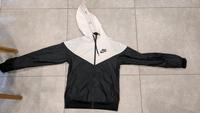 Nike Windbreaker schwarz/weiß, Größe XS Sachsen - Bautzen Vorschau