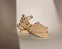 ASOS Espadrilles beige in Velours Optik mit Nieten Stuttgart - Bad Cannstatt Vorschau