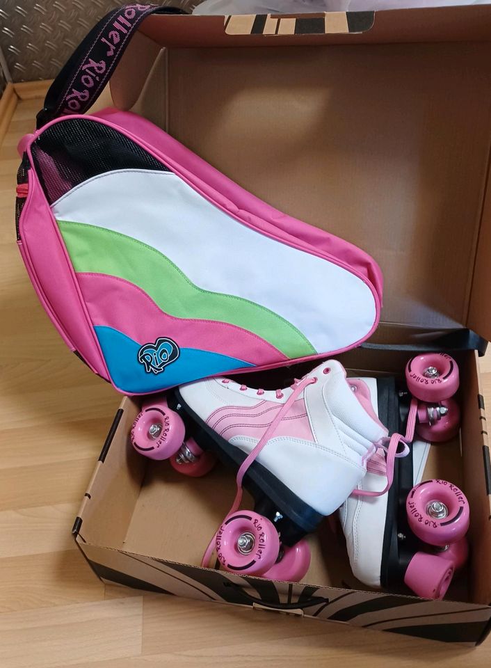 Rio Rollschuhe/ Disko Roller  mit Tasche - neu - OVP in Wuppertal