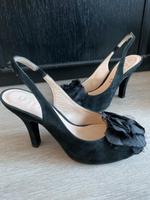 Eleganter Pumps von Unisa, Gr. 39, elegant, Wildleder Nordrhein-Westfalen - Löhne Vorschau