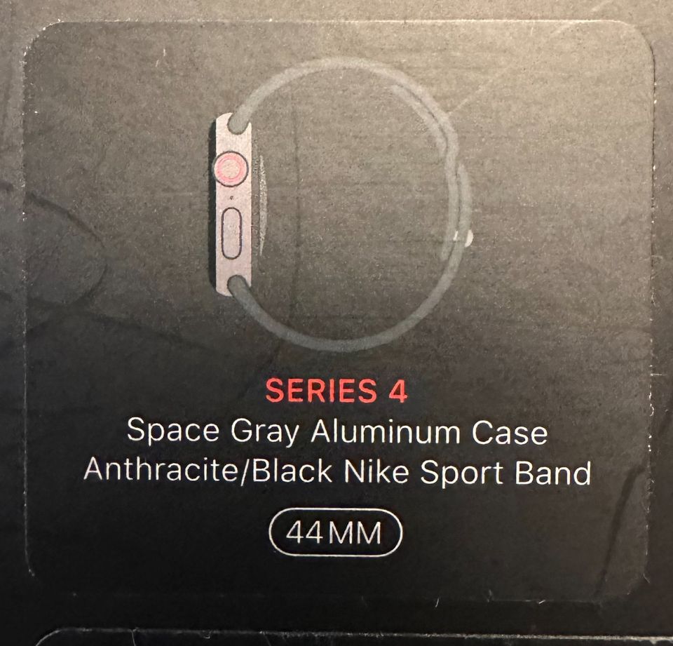 Apple Watch 4 / 44mm Nike GPS+Cellular in Aluminium Space Gray in Vöhringen