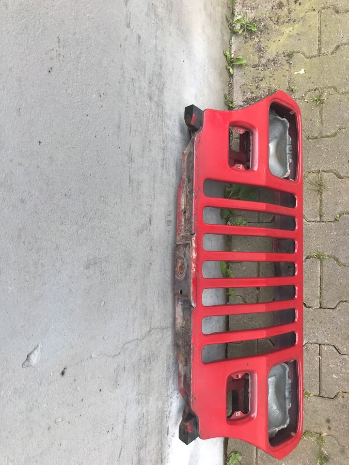 Jeep Wrangler YJ Frontmaske Kühlergrill in Steinhagen